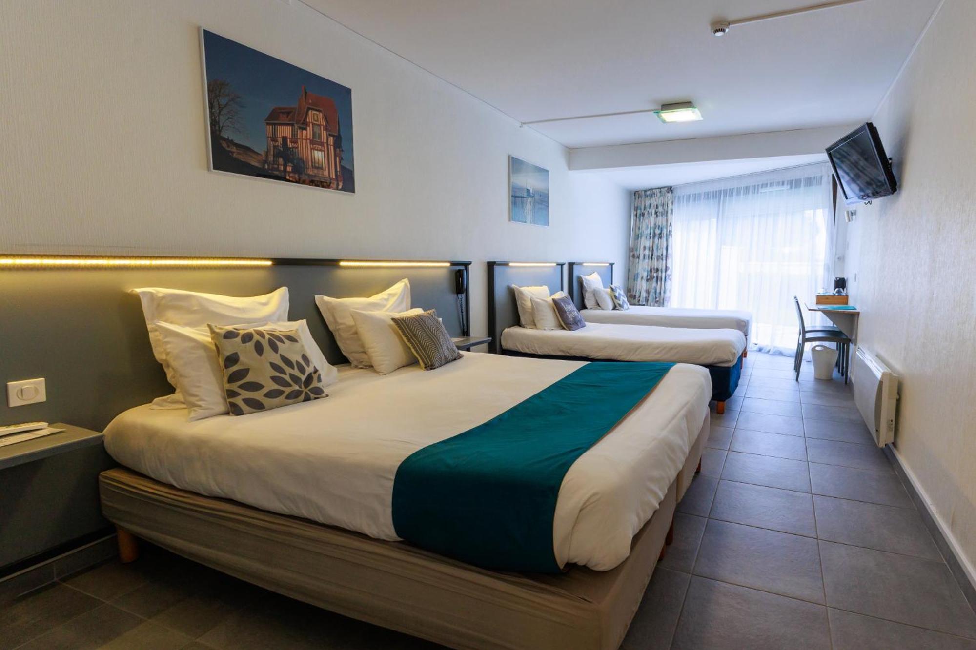 Logis Hotel Le Rochelois ลาโรแชล ภายนอก รูปภาพ